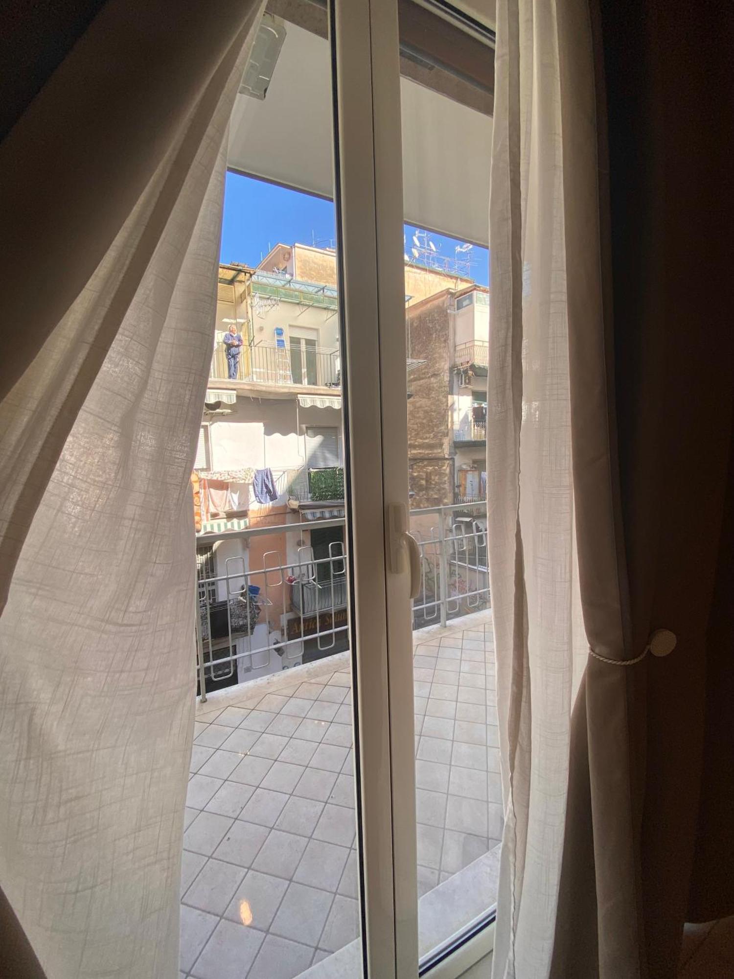 La Dimora Di Marti " Vicino Al Centro Storico Di Napoli" Bed and Breakfast Buitenkant foto